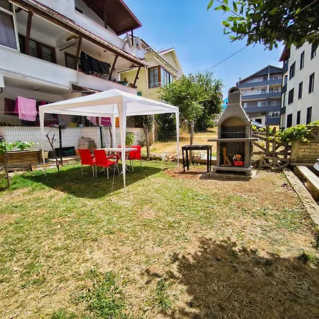 Apartment Arasya Kandira